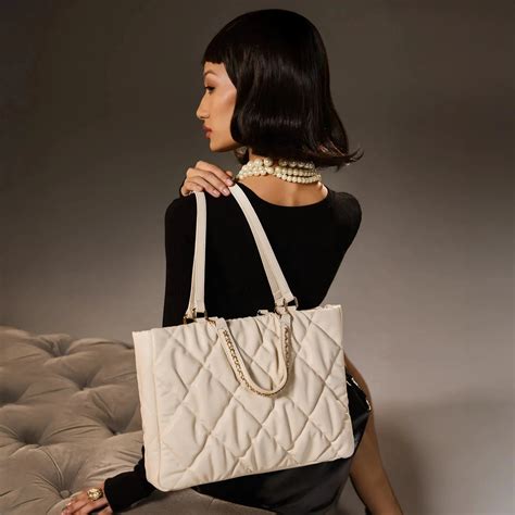 Buy Maddie Quilted White Tote Bag | Lino Perros