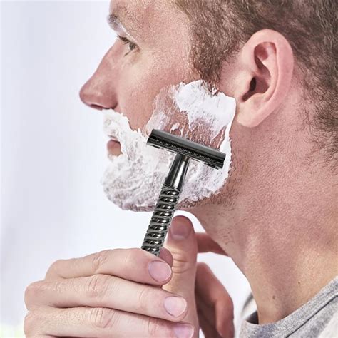 Metal Safety Razor For Men And Women - Zero Waste Wet Razor – CRAZE