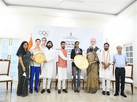 PV Sindhu is amongst India's greatest Olympians, says Sports Minister ...