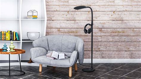 How to Choose The Best Reading Lights for Your Bed?