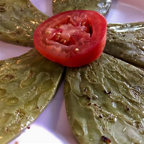 Tan simples, tan deliciosos. #nopales #nopalesasados #mexicanfood ...