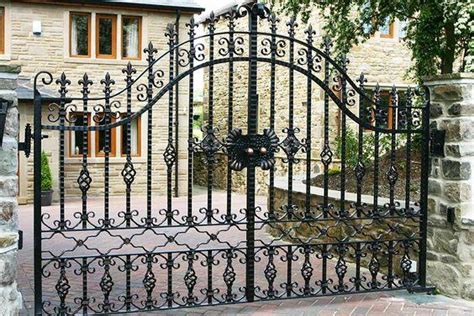 Main Gate Design Ideas 2025: Elevate The Entrance Of Your Home - Dwello