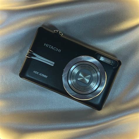 Hitachi HDC-1098E 10.0 mp Black – Digisnap