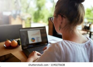 Computer Screen Back 的图像结果