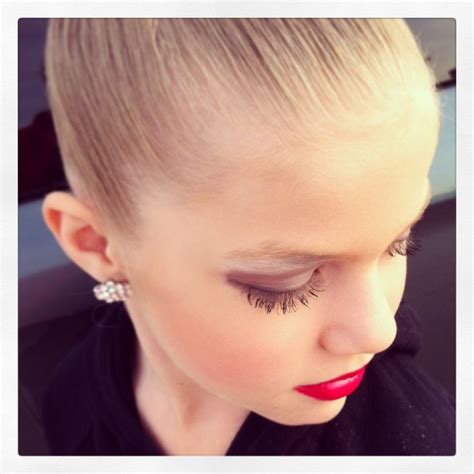 Performance Makeup 的图像结果