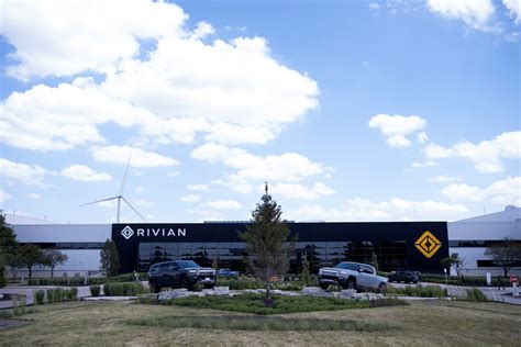 Fire at Rivian's Illinois plant damages multiple EVs, no injuries reported | Reuters