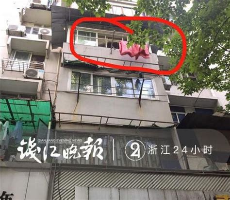 杭州一小女孩从4楼坠下 妈妈抱着弟弟冲下来(图)|小女孩|坠落|坠楼_新浪育儿_新浪网