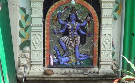 गुजरात का पावागढ़ है ऐतिहासिक से लेकर धार्मिक सैर के लिए बेहतरीन जगह ...