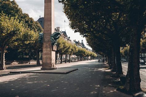 Endpoint vs Equivalence Point: Difference and Comparison