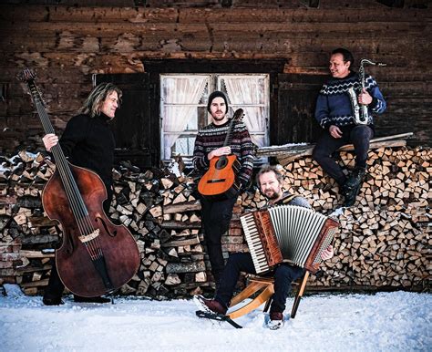 Quadro Nuevo // Ansbach // "December", Maximilianstrasse 27a-29, 91522 ...