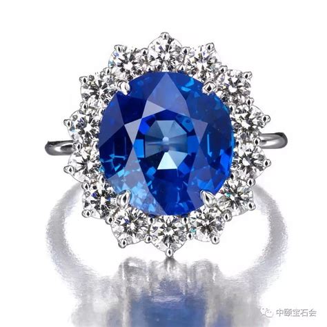 『珠宝』Christie’s 珠宝拍卖季亮点：115.83ct水滴形钻石 | iDaily Jewelry · 每日珠宝杂志