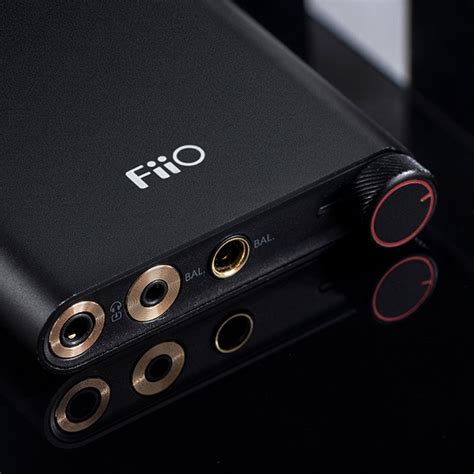 FiiO Q3 MQA Portable DAC and Amplifier