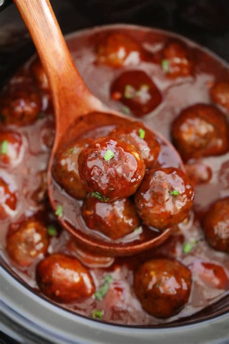 https://sweetandsavorymeals.com/wp-content/uploads/2019/02/Crockpot-Meatballs-4-680x1020.jpg