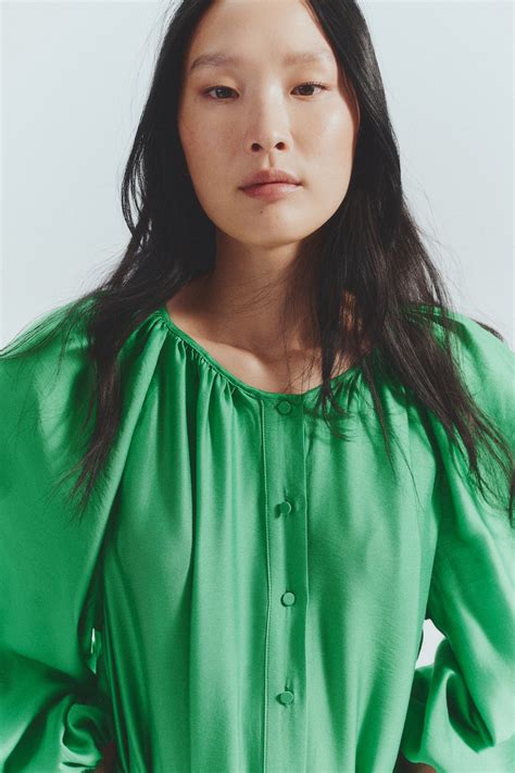 Oversized tie-belt dress - Bright green - Ladies | H&M IN