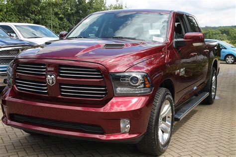 2016 Dodge Ram 1500 Crew Cab Sport in Delmonico Red