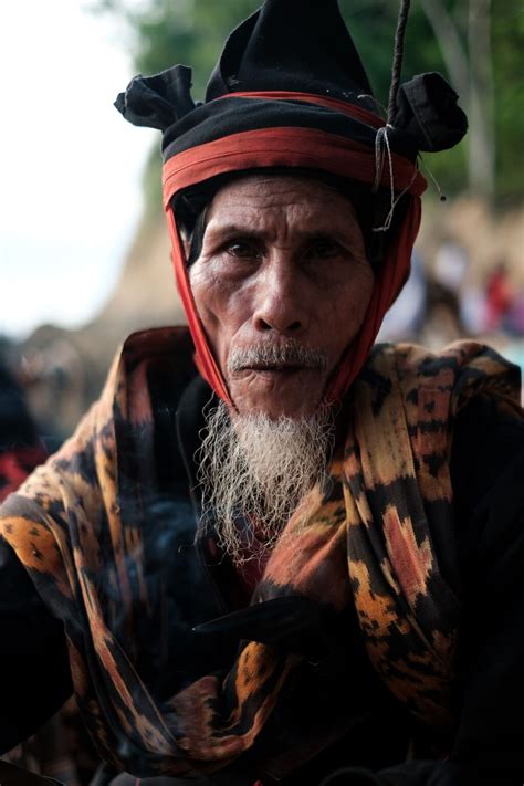 Indonesia Local People 的图像结果