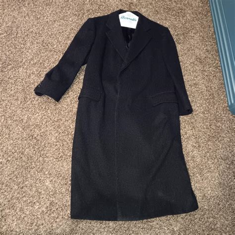 MEN'S WOOL DRESS COAT MADE IN THE USA | EstateSales.org