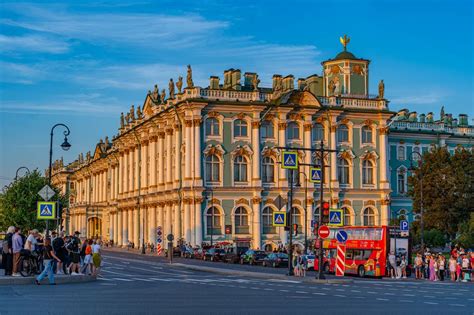 Индивидуальная экскурсия по Эрмитажу и Бриллиантовой кладовой ВИП