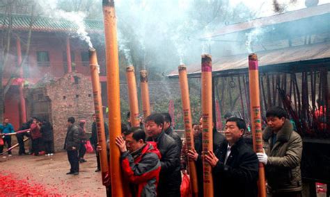 上香祈福 上海香火最旺的5座寺庙——你知道每个寺庙求什么最灵验吗？-上海旅游攻略-游记-去哪儿攻略