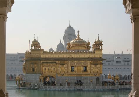 HD Wallpaper of the Golden Temple, Harmandir Sahib in Amritsar, India