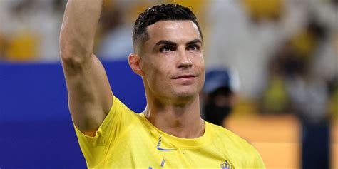 The 10 best football players born on February 5th