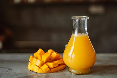 What are the similarities and differences between mango juice and mango ...