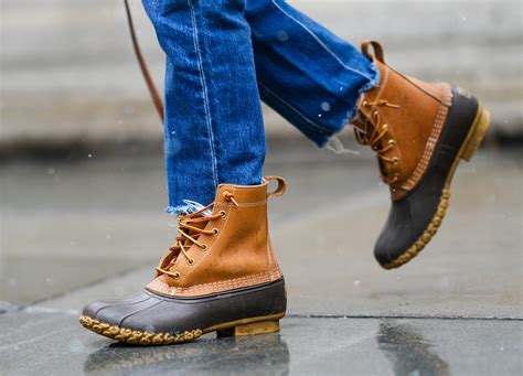 How to Wear Duck Boots With Jeans: Stylish Tips for Every Season - My ...