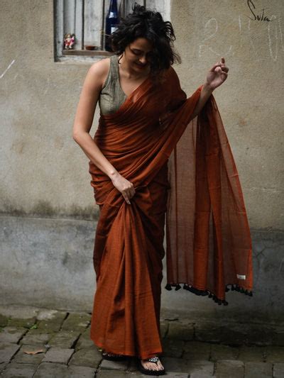 Soft Mulmul Cotton Rust Colour Saree With Tassels|Rustic|Suta