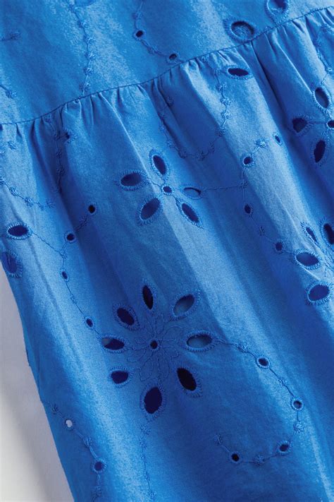 Broderie anglaise tie-detail dress - Blue - Ladies | H&M IN