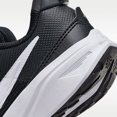 Nike Star Runner 4 Younger Kids' Shoes. Nike IN