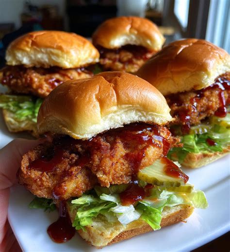 Fried Chicken Sliders: 7 Irresistible Flavor Combos – Vihaad Recipes