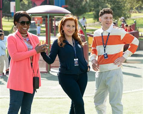 Abbott Elementary Season 4: What to Know About Janine, Gregory, More ...