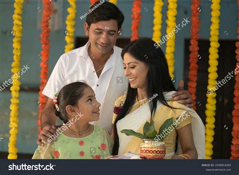Portrait South Indian People Celebrating Onam Stock Photo 2240914285 ...