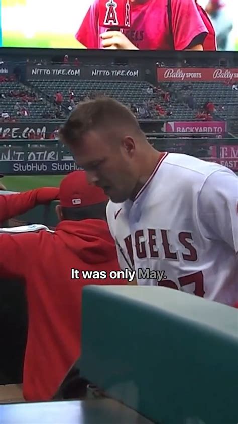 Pitcher Becomes Set Baseball 的图像结果