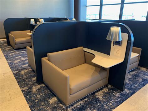 Review: United Airlines Polaris Lounge Los Angeles (LAX) - Live and Let ...