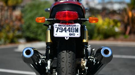 Royal Enfield Interceptor 2018 STD Bike Photos - Overdrive