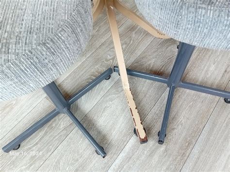 Disgusting caravan I have photos of it I will try to put them on ...