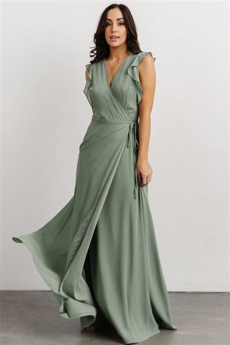 20 Sage Green Bridesmaid Dresses for Any Season 2024 😍