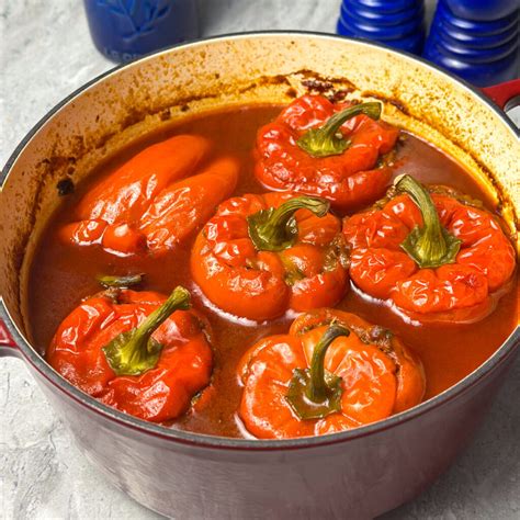 How to Make Easy Stuffed Peppers Recipe (No Rice) - Maja's Recipes