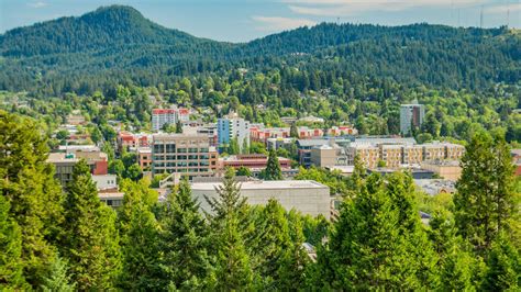 Car Rental at Eugene airport from $28/day - KAYAK