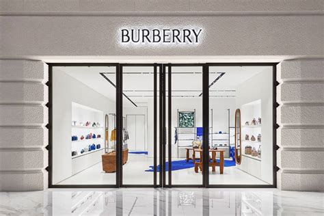Burberry facing possible FTSE 100 Index exit amid share slump