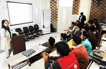 AKGIM Ghaziabad | Ajay Kumar Garg Institute of Management | Best MBA ...