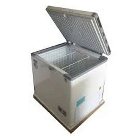 Ice Cream Display Counter - Celfrost Ice Cream Freezers Manufacturer ...