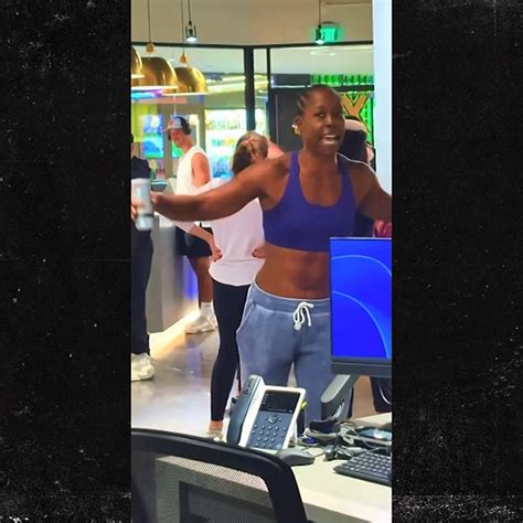 Singer Tish Hyman Says She Was Booted From Gold’s Gym Over Complaint ...