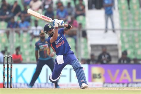 Kohli surpasses Tendulkar in big India win THE NEW INDIAN - kohli ...