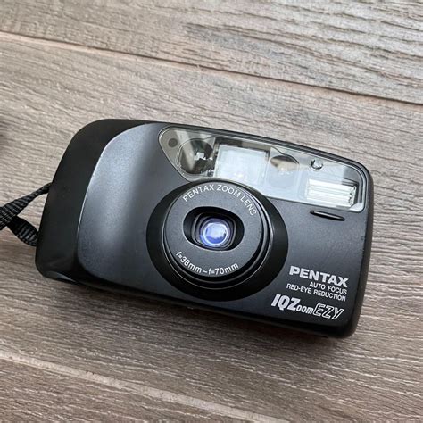 Pentax IQ Zoom EZY Point & Shoot [35mm Film Camera], Photography ...