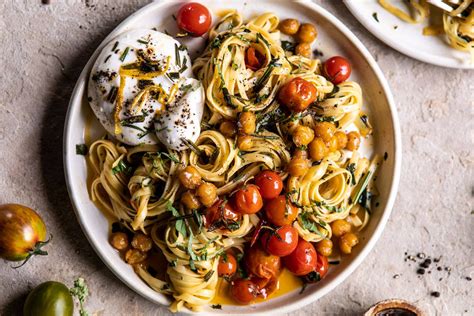 These 15 Light Pasta Recipes Are Bursting With Summer Flavors