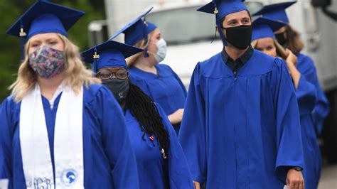 How do college students establish residency in North Carolina?