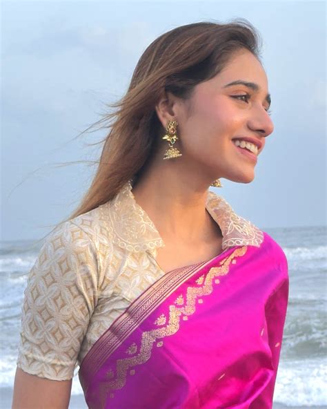 Readymade Blouses, Blouse design, Stretchable blouse – Advi Blouses