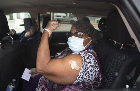 How South LA County doctors at MLK Outpatient Center talk with patients ...